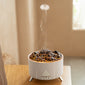 Small flame-effect aromatherapy humidifier