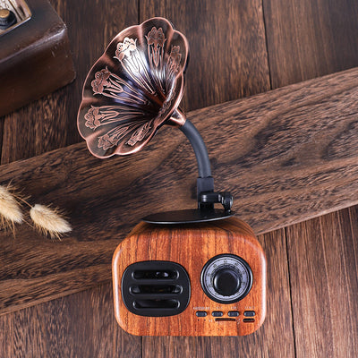 Retro-style mini Bluetooth speaker