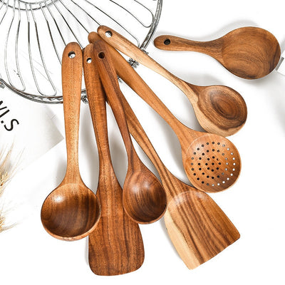 Natural wood kitchenware